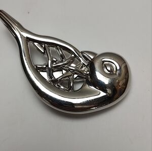 Jewelry Clip Neiman-Marcus Vintage Bird Dove Scarf Tie Coat Silver-Tone Metal 3"